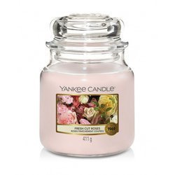 Yankee Candle Fresh Cut Roses średnia świeca zapachowa 411g